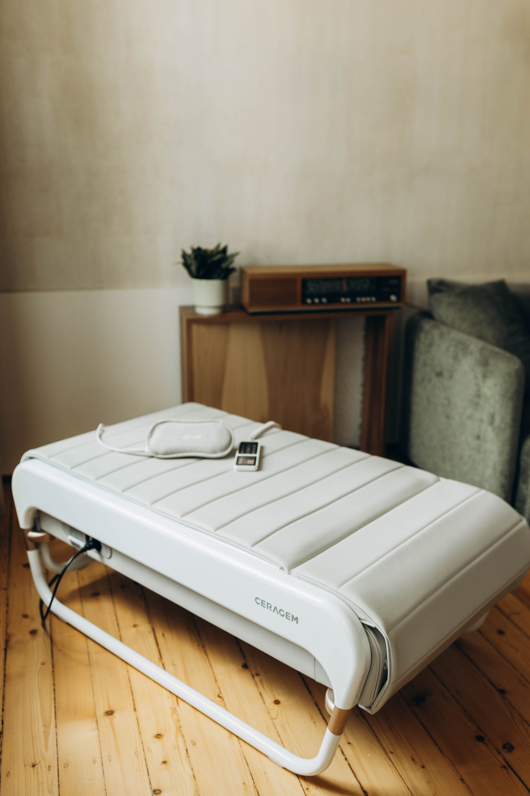 Thera Plus (‎CGM MB-1901) 