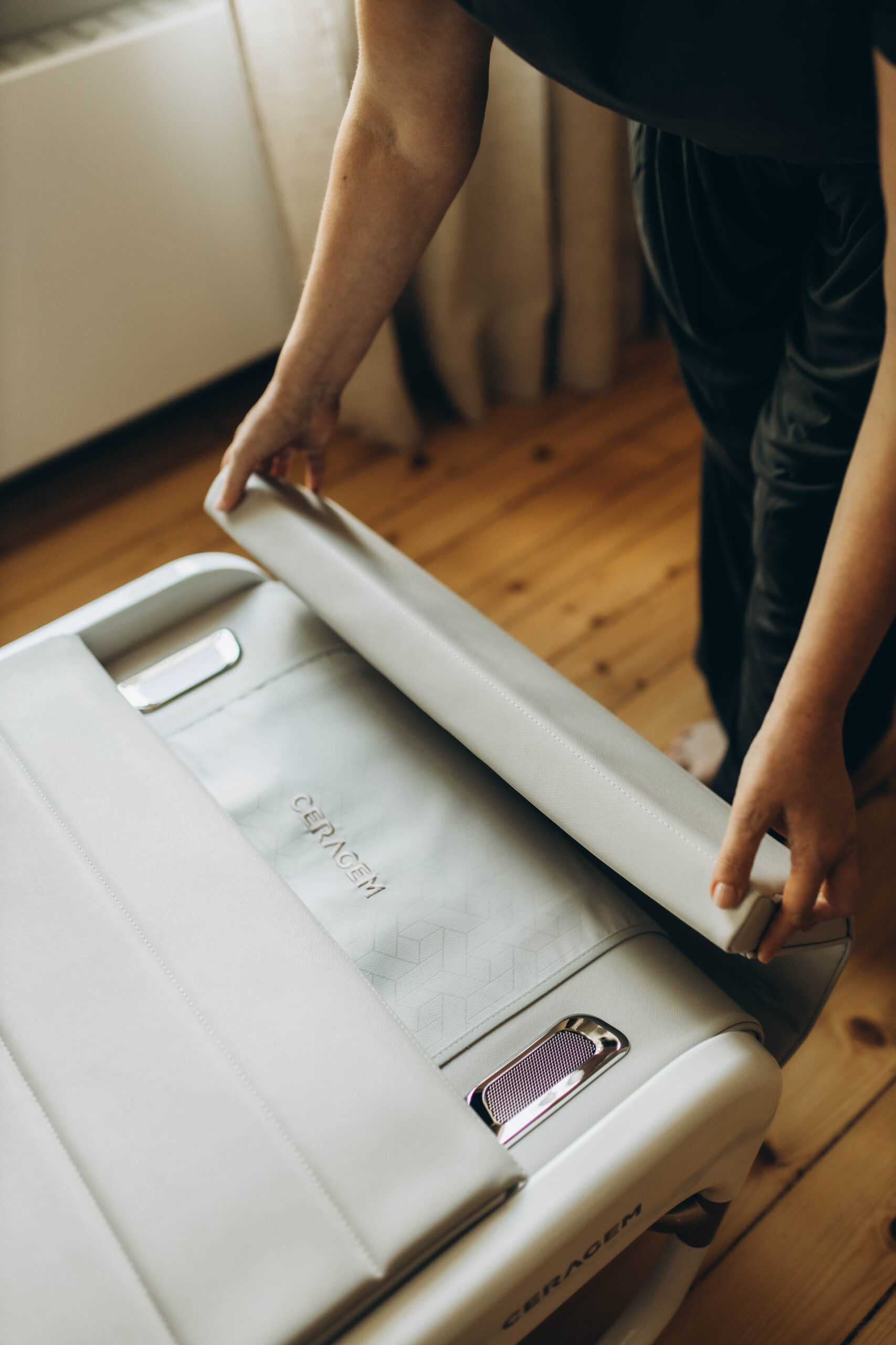 Thera Plus (‎CGM MB-1901) 